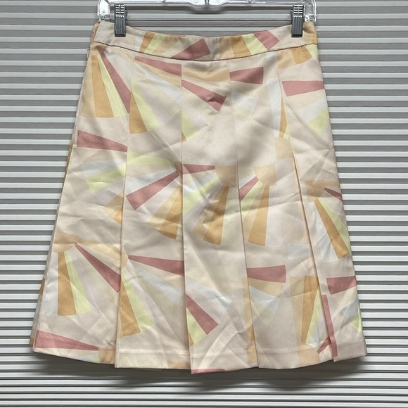 Club Monaco NWT Peach Cream Sunshine Patterned Pleated A-Line Mini Skirt - Picture 3 of 7